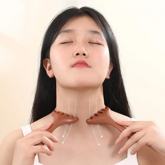 Massagekamm aus Holz zur Kopfmassage und Gua Sha