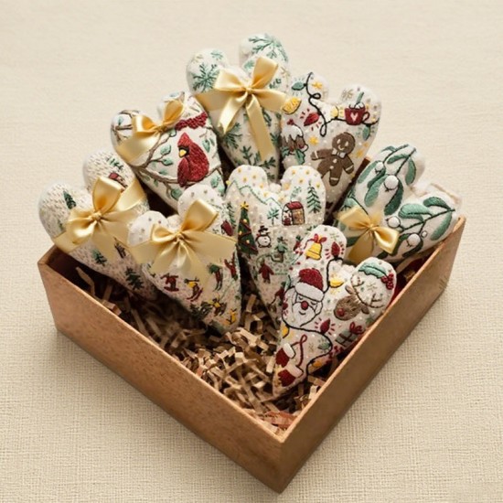 Herzfrmiges Handstickerei-Weihnachtsset